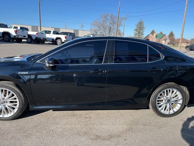 Used 2020 Toyota Camry XLE image 5
