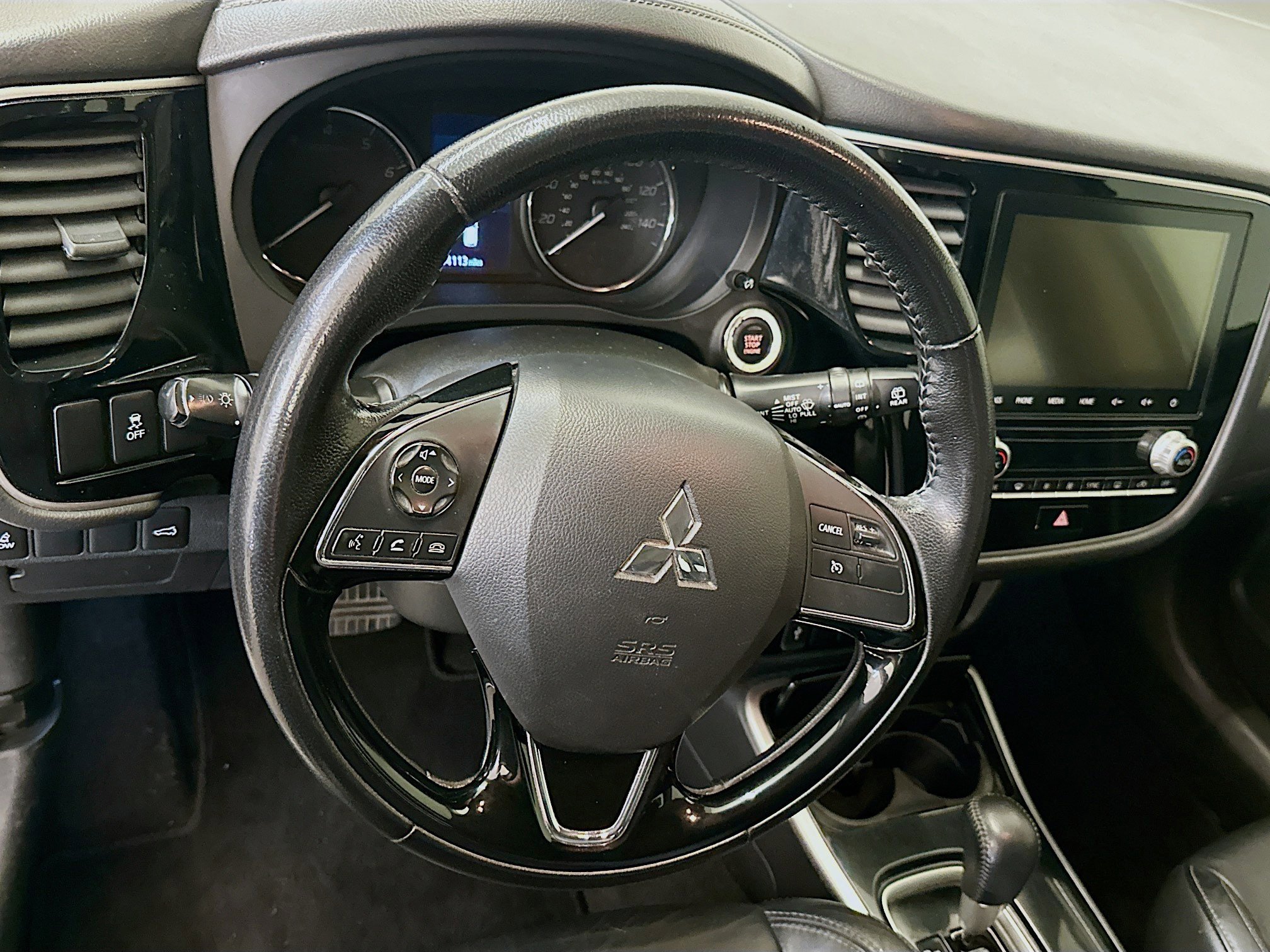 Used 2020 Mitsubishi Outlander SEL AWD/4WD image 18