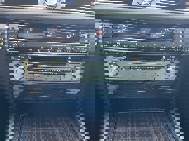 Used 2015 Lexus LS 460 AWD w/ Comfort Package image 32