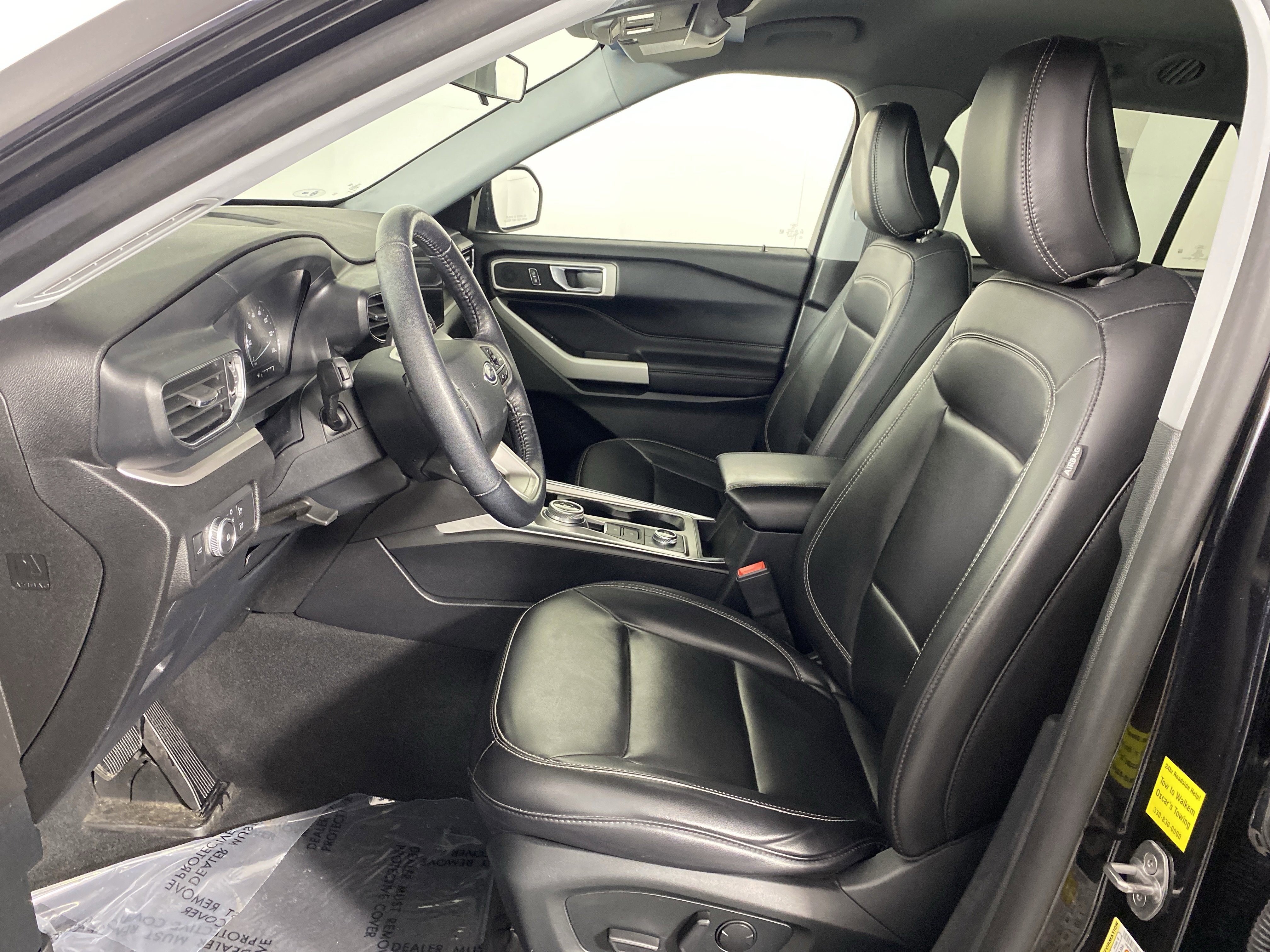 Used 2021 Ford Explorer XLT w/ Equipment Group 202A image 16