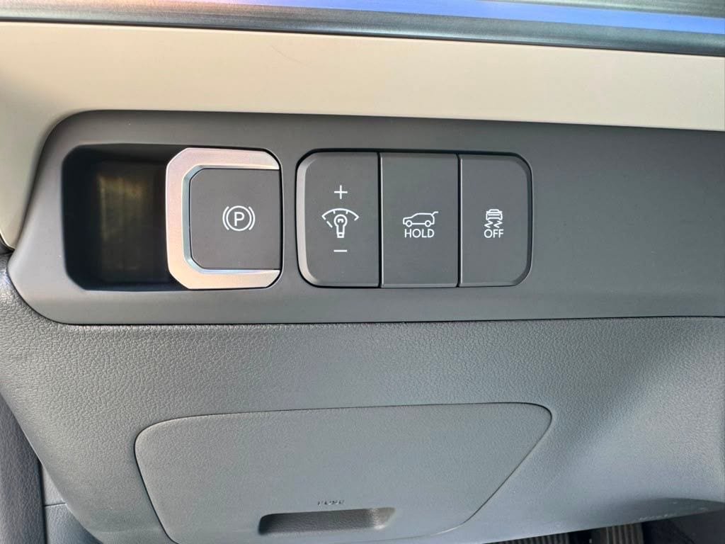 Certified 2026 Hyundai Santa Fe Limited AWD/4WD image 14