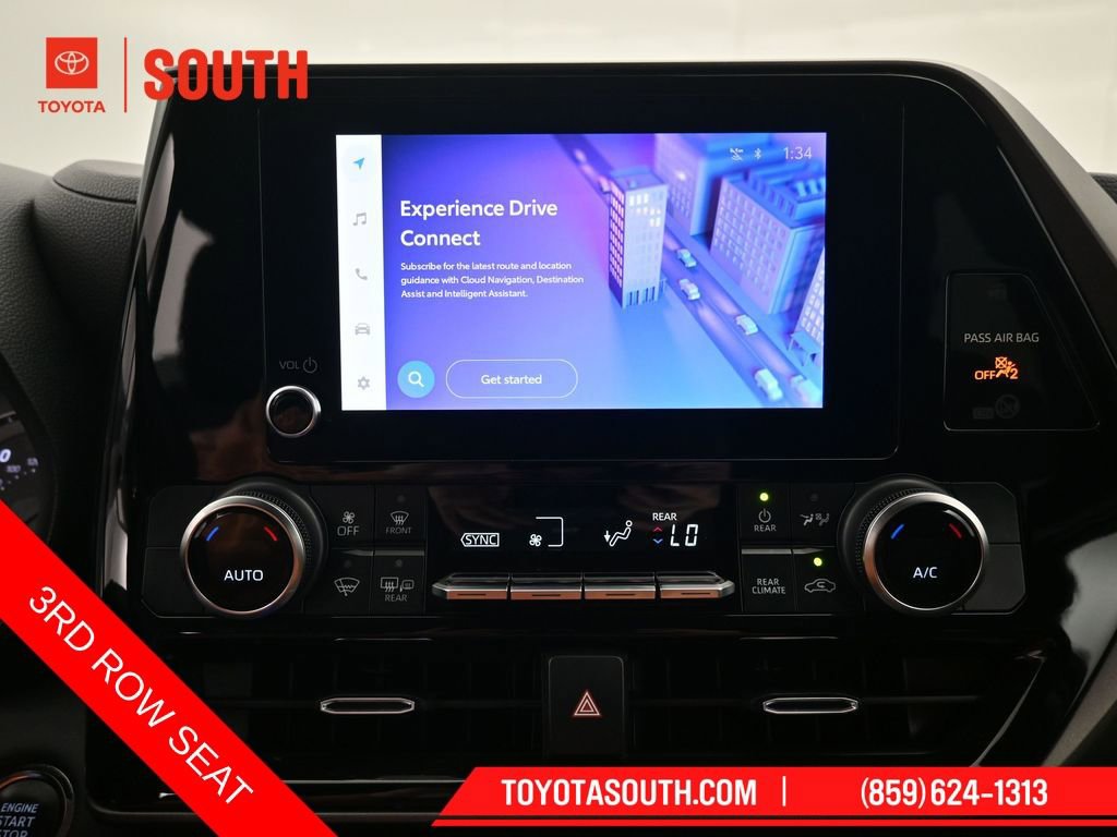 Used 2023 Toyota Highlander L FWD image 13