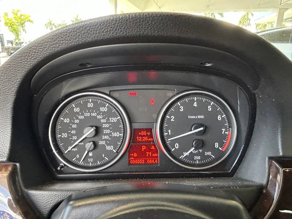 Used 2010 BMW 328i Convertible RWD image 34