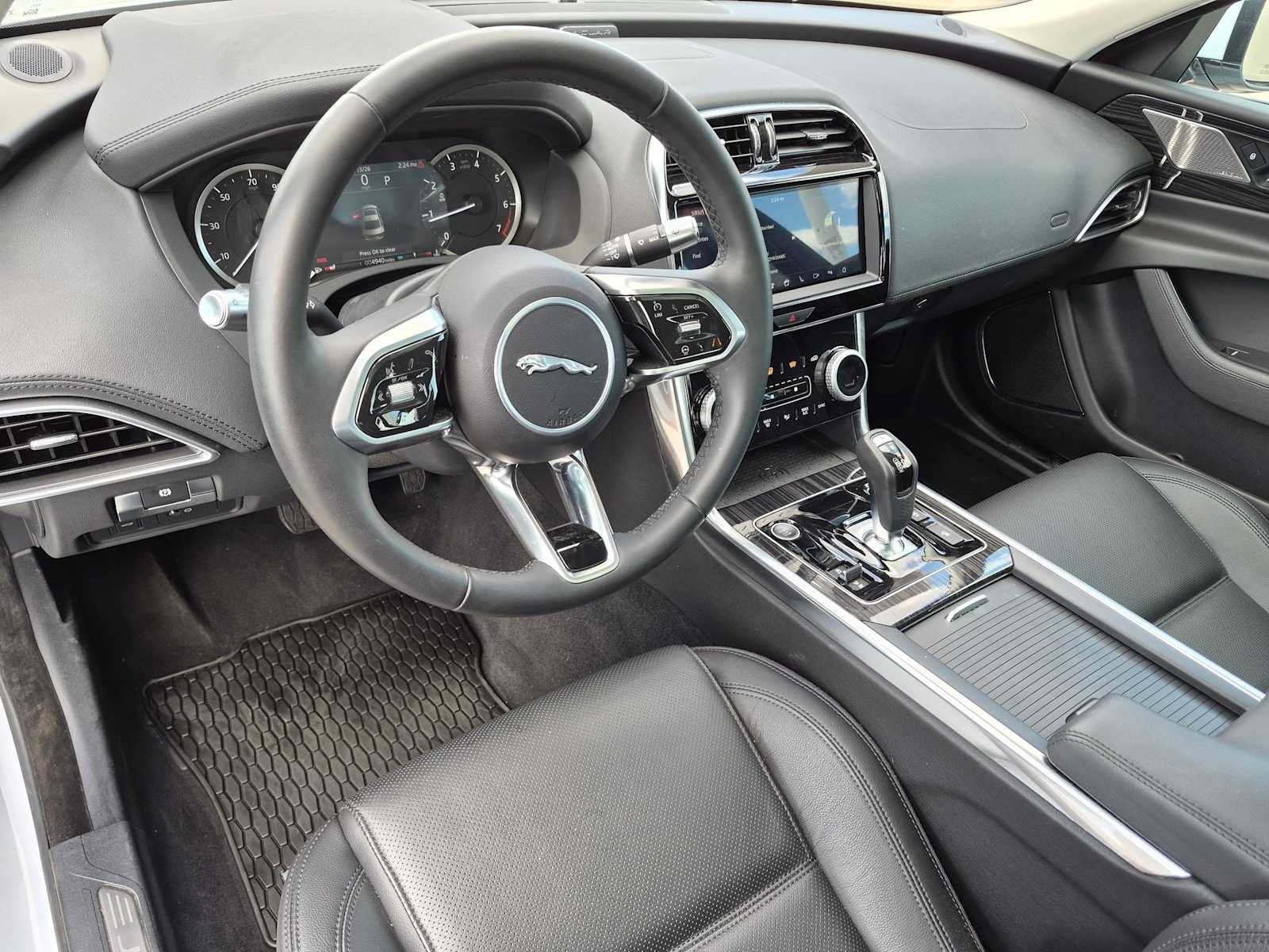 Used 2020 Jaguar XE S AWD/4WD image 2