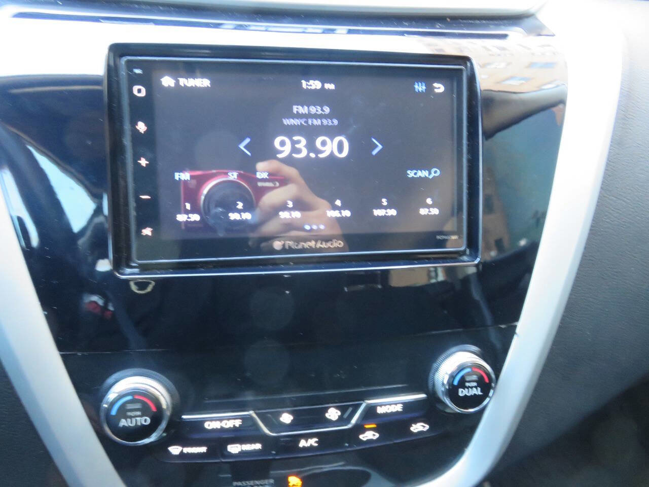 Used 2017 Nissan Murano S AWD/4WD image 17