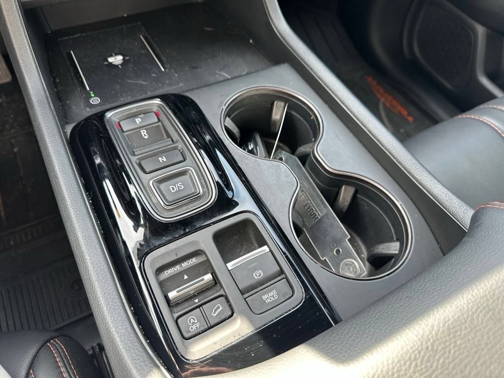 Used 2025 Honda Pilot TrailSport image 26