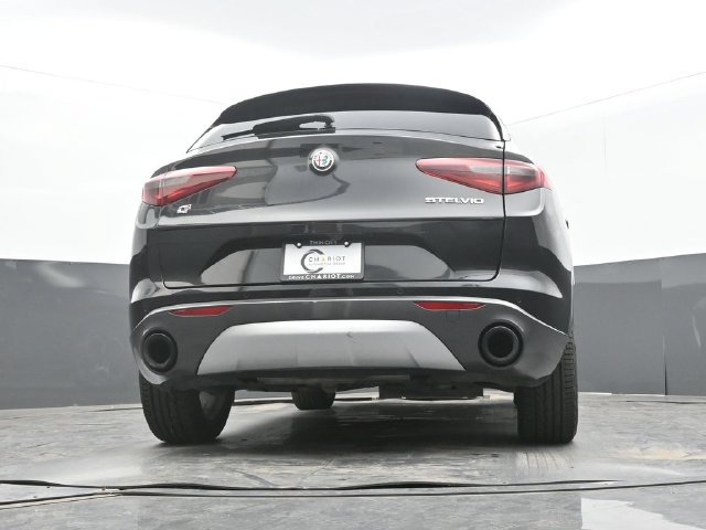 Used 2022 Alfa Romeo Stelvio Ti w/ Active Assist Plus Package AWD/4WD image 56
