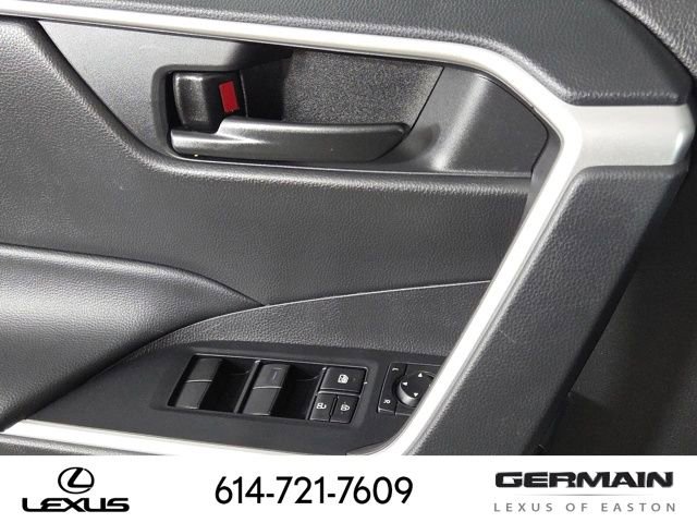 Used 2022 Toyota RAV4 LE image 29