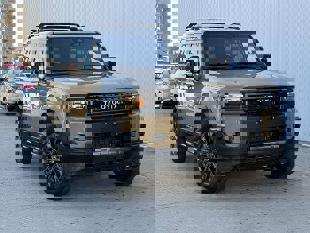 Used 2024 Toyota Land Cruiser image 2