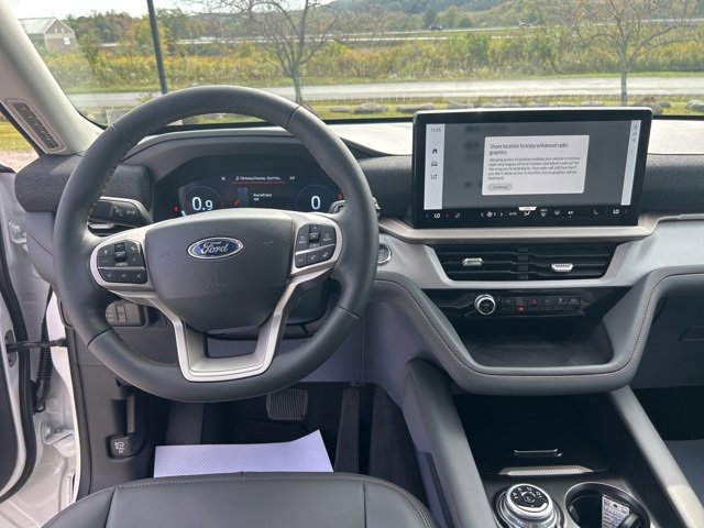 New 2025 Ford Explorer Active image 18
