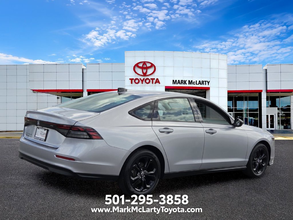 Used 2025 Honda Accord SE image 5
