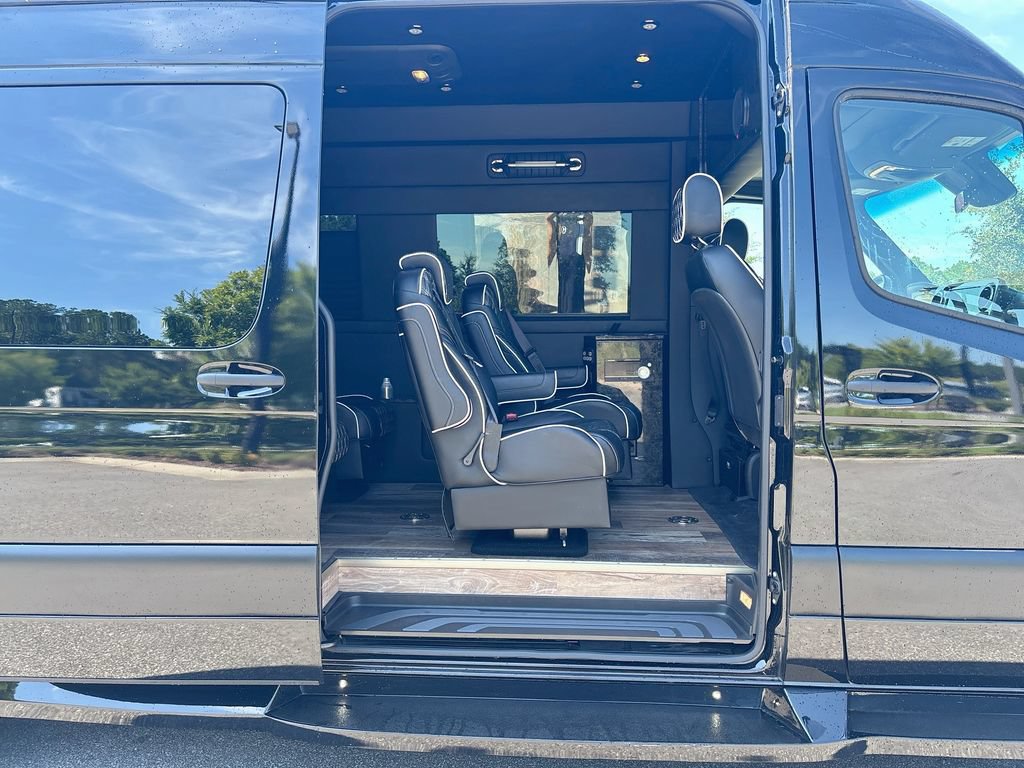 Used 2022 Mercedes-Benz Sprinter 3500 image 14
