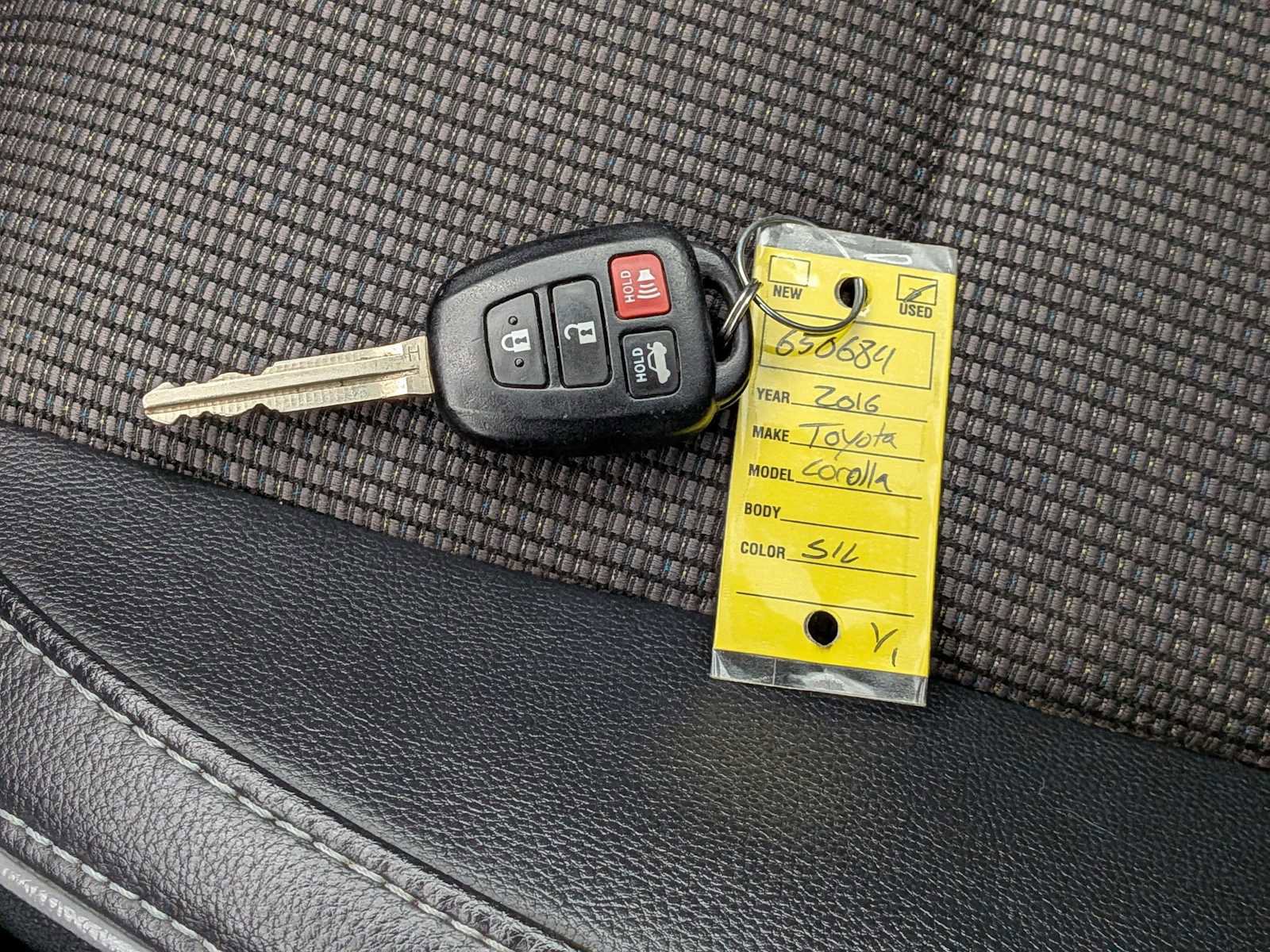 Used 2016 Toyota Corolla S image 34