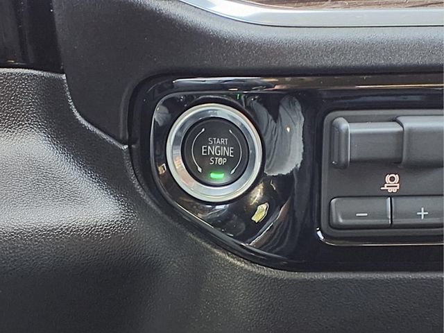 Used 2026 Chevrolet Silverado 1500 LT AWD/4WD image 15