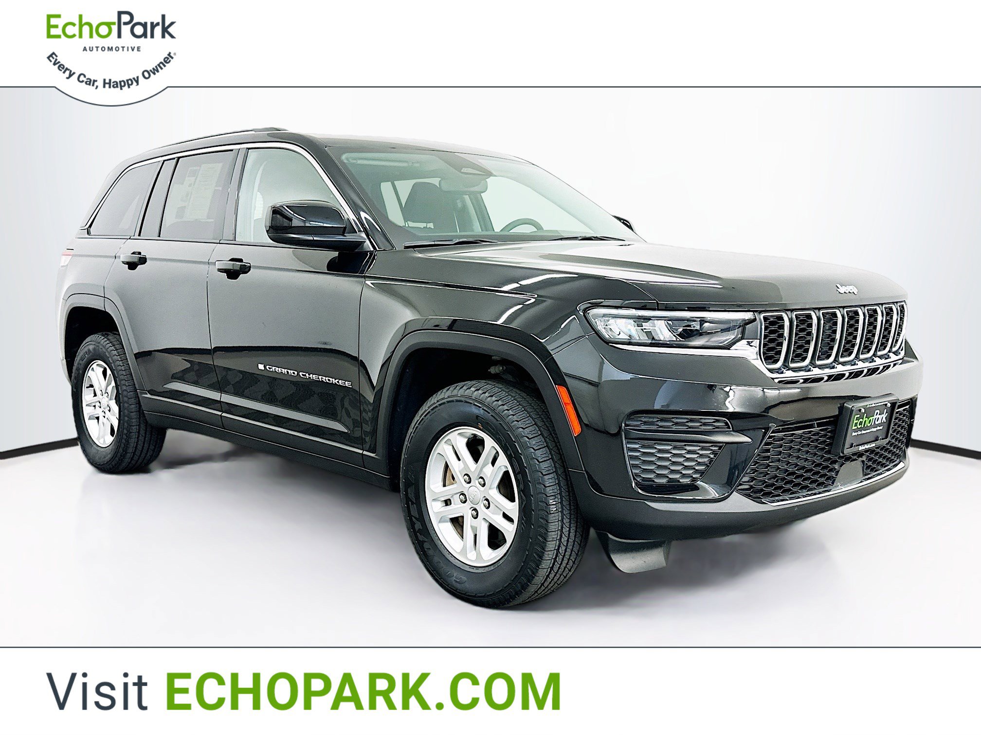 Used 2023 Jeep Grand Cherokee Laredo w/ Luxury Tech Group I