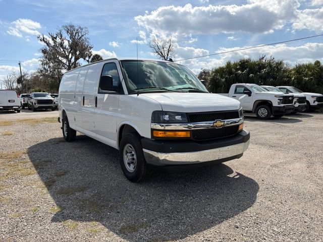 New 2026 Chevrolet Express 3500 Extended w/ Driver Convenience Package RWD image 20