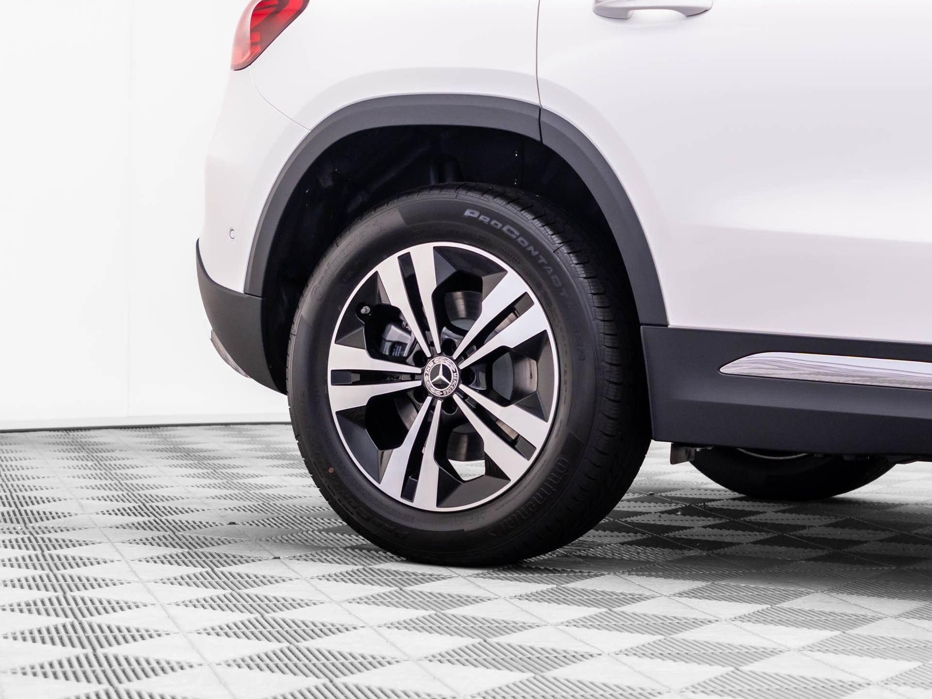 New 2026 Mercedes-Benz GLA 250 4MATIC image 36