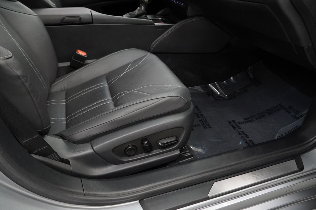 Used 2023 Lexus ES 350 w/ Protection Package (P2) FWD image 31