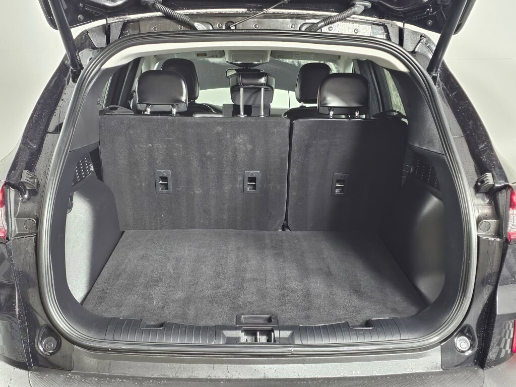 Used 2024 Ford Escape Platinum image 15