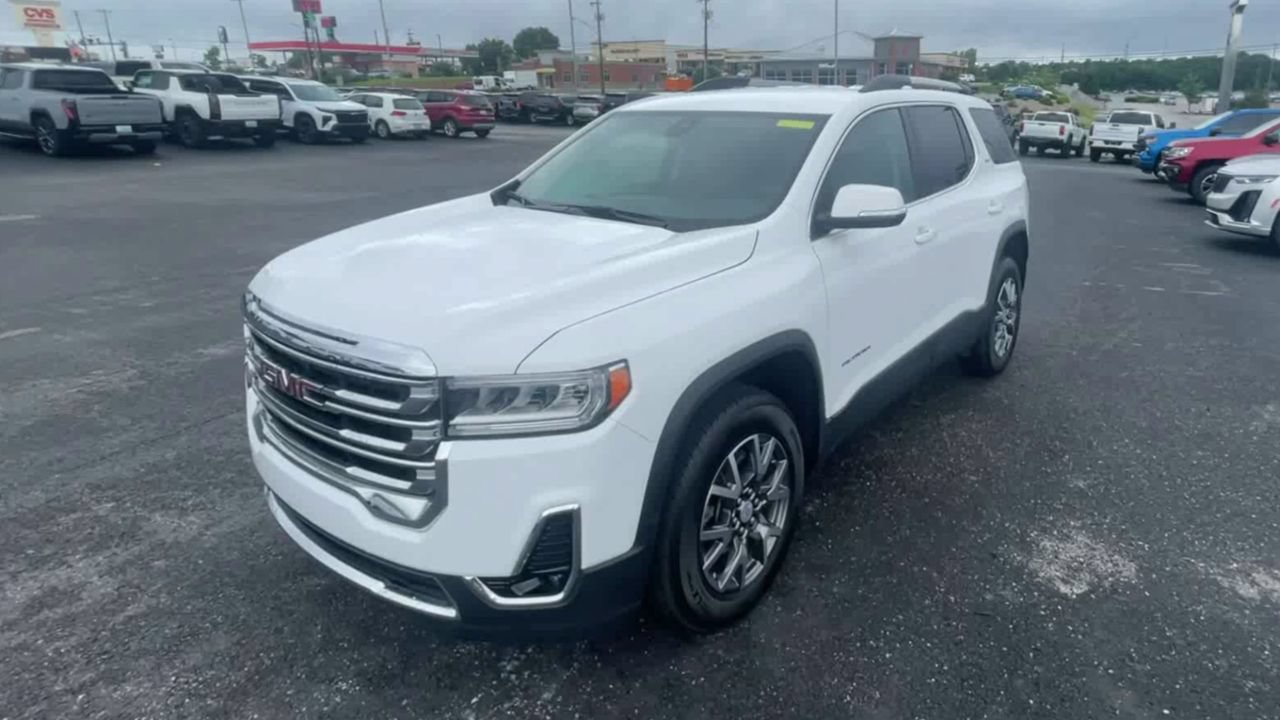 Used 2023 GMC Acadia SLT w/ Preferred Package FWD image 5