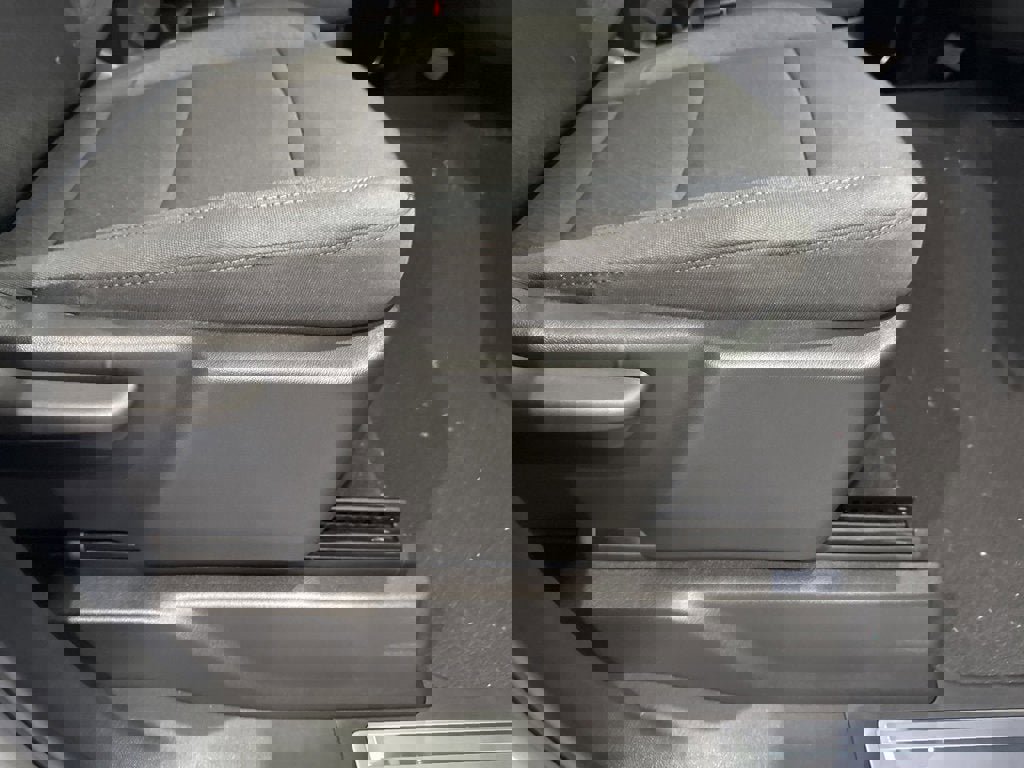 New 2025 GMC Sierra 1500 Elevation image 13