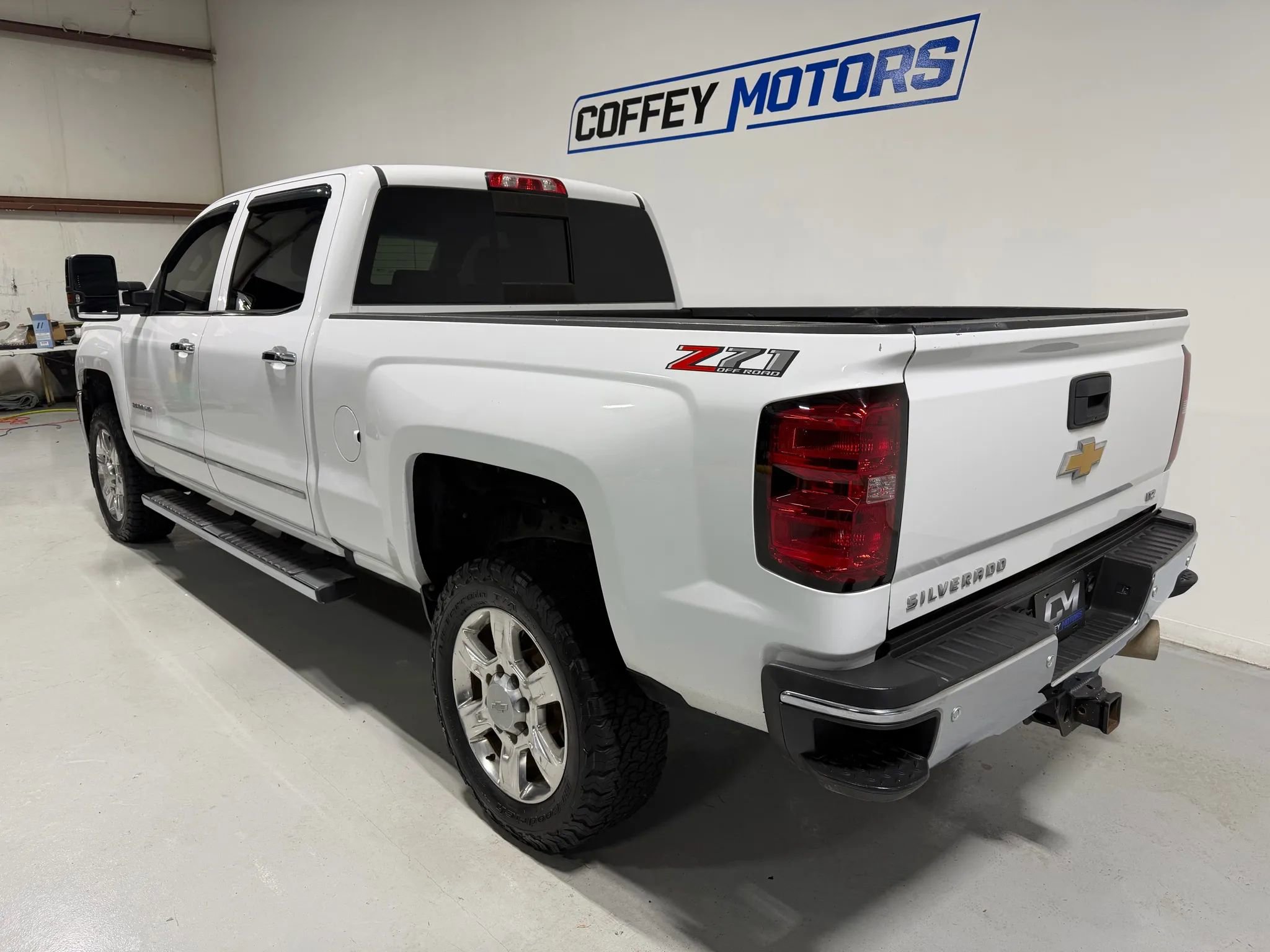 Used 2018 Chevrolet Silverado 2500 LTZ w/ Duramax Plus Package AWD/4WD image 4