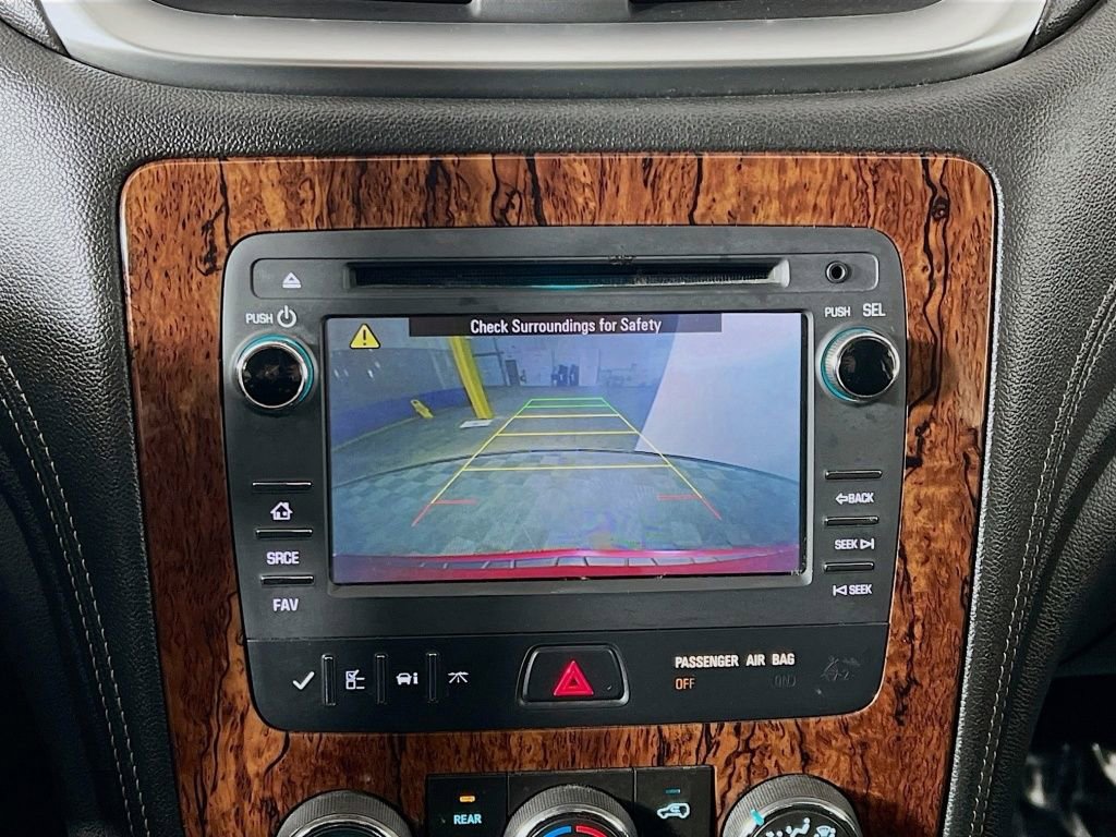 Used 2014 Chevrolet Traverse LT image 13