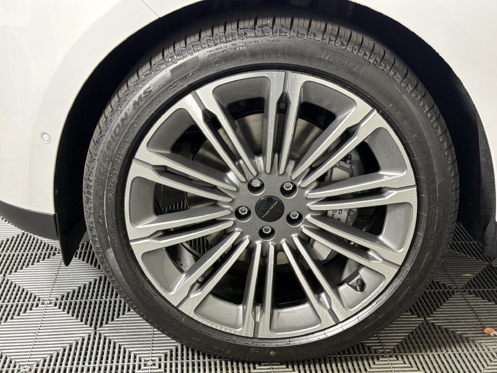 New 2027 Land Rover Range Rover Sport SE AWD/4WD image 14