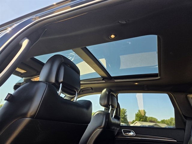 Used 2021 Jeep Grand Cherokee Limited w/ Sun & Sound Group AWD/4WD image 12