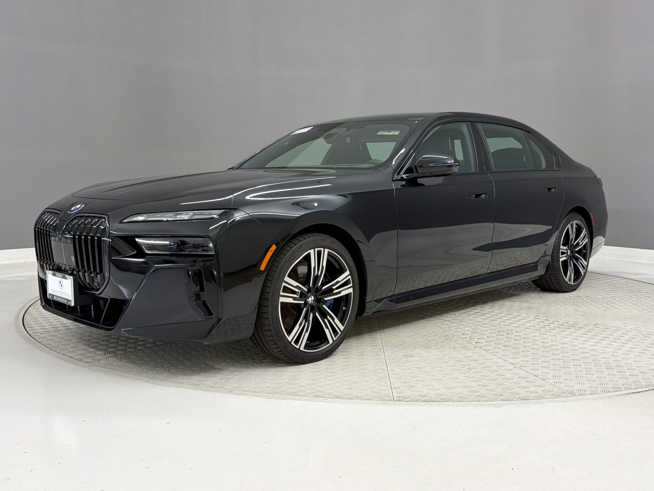 Used 2025 BMW i7 xDrive60 w/ Executive Package AWD/4WD image 36