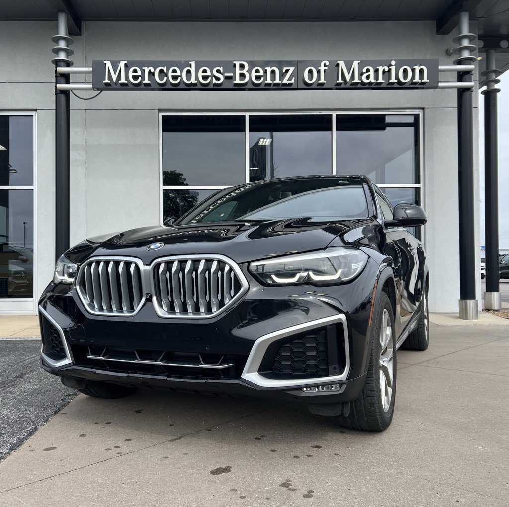 Used 2021 BMW X6 xDrive40i w/ Premium Package 2