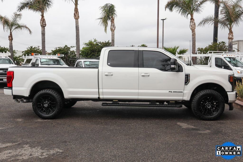 Used 2022 Ford F350 Lariat w/ Black Appearance Package image 11