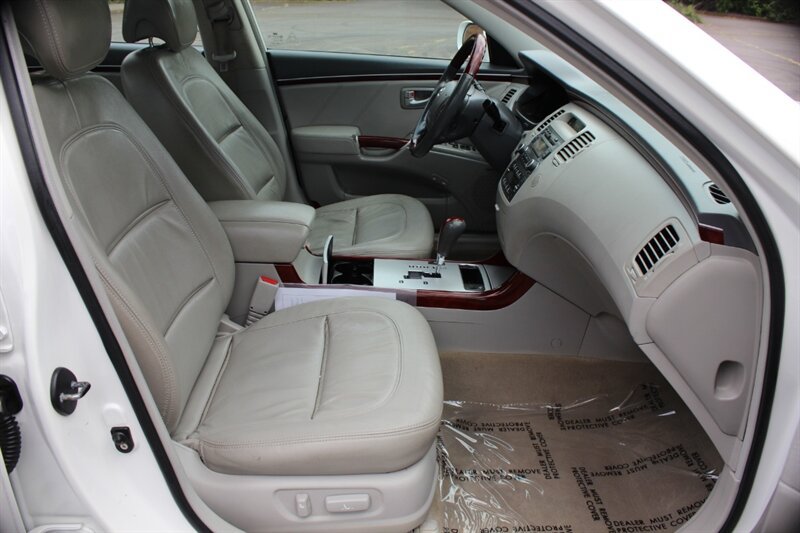 Used 2008 Hyundai Azera Limited FWD image 17
