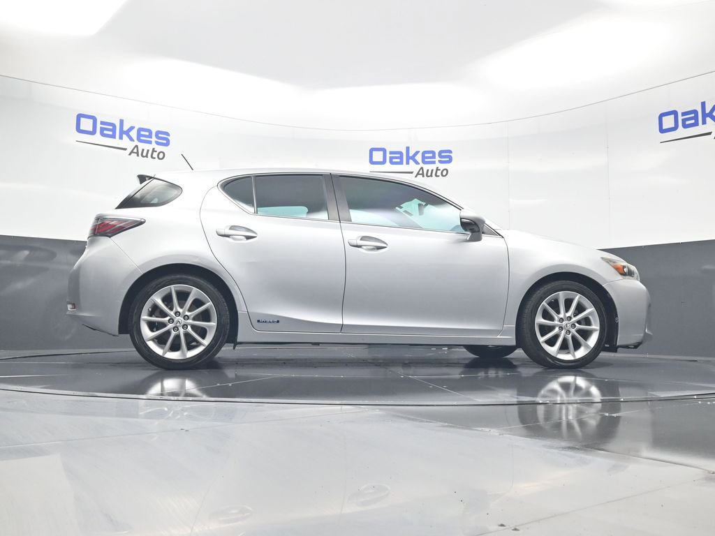 Used 2013 Lexus CT 200h w/ Premium Pkg w/Navigation FWD image 45