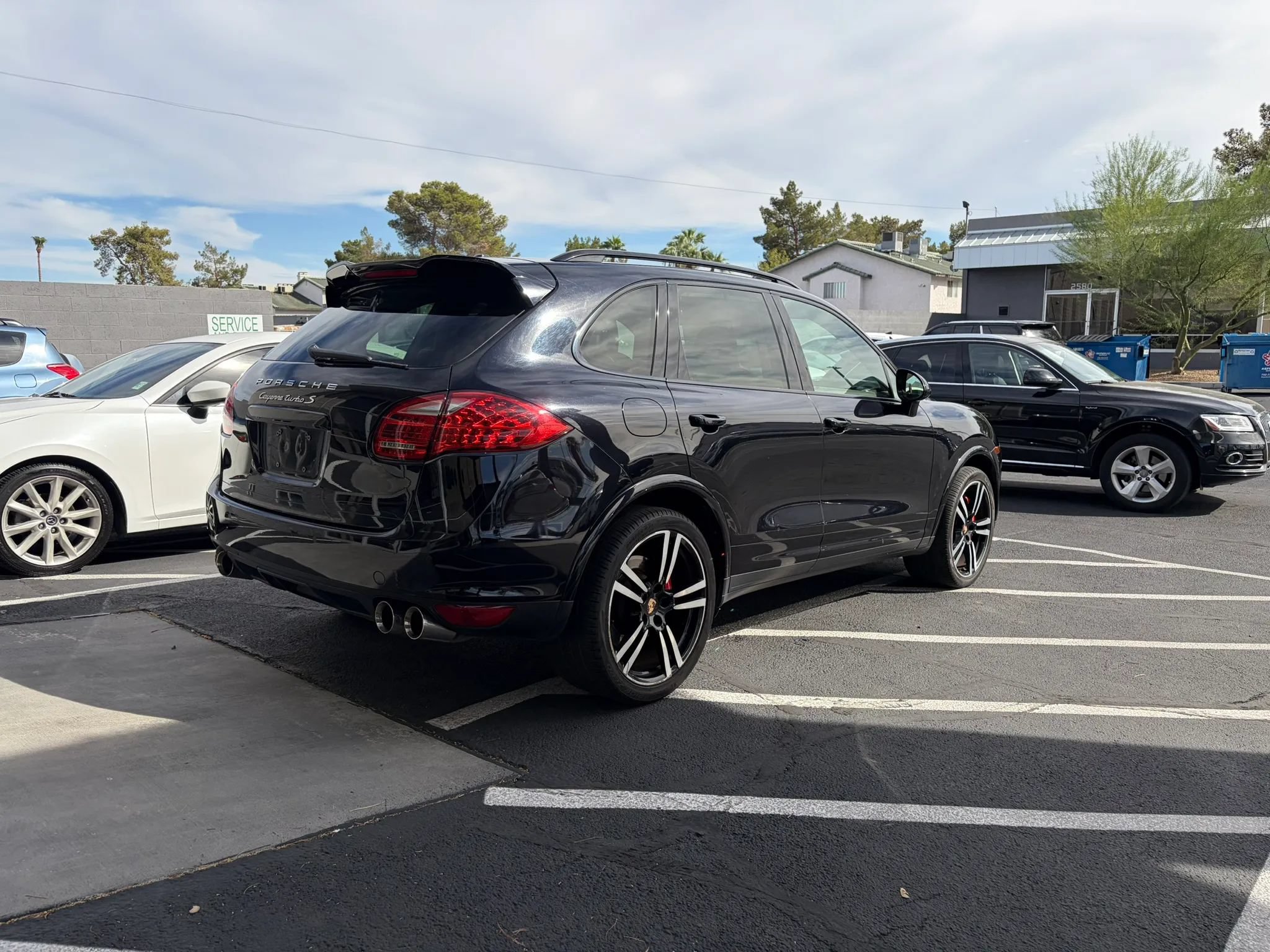Used 2014 Porsche Cayenne Turbo S AWD/4WD image 5