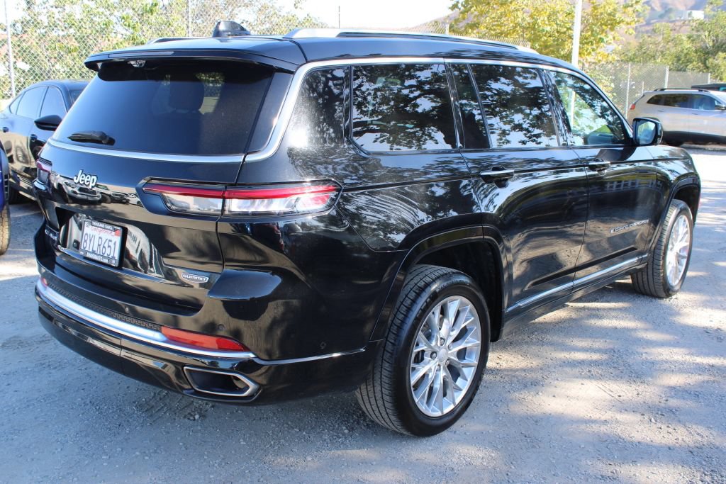 Used 2021 Jeep Grand Cherokee L Summit w/ Advanced Protech Group IV AWD/4WD image 4