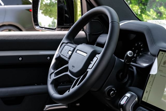 New 2026 Land Rover Defender 110 X-Dynamic SE AWD/4WD image 20