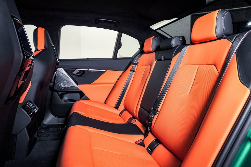 Used 2025 BMW M5 w/ Carbon Package image 21