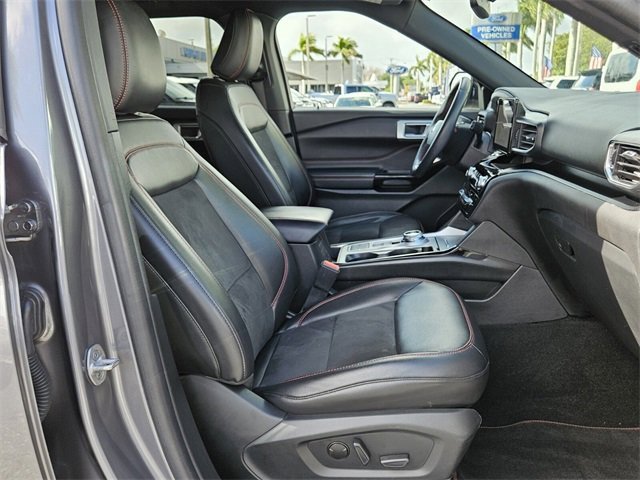 Used 2022 Ford Explorer ST-Line image 14