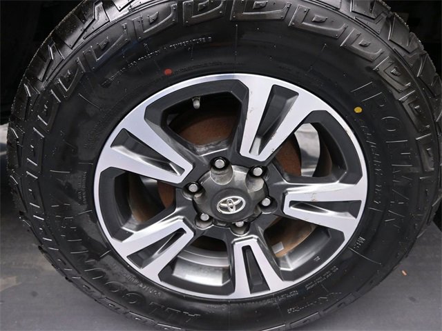 Used 2017 Toyota Tacoma SR5 image 15