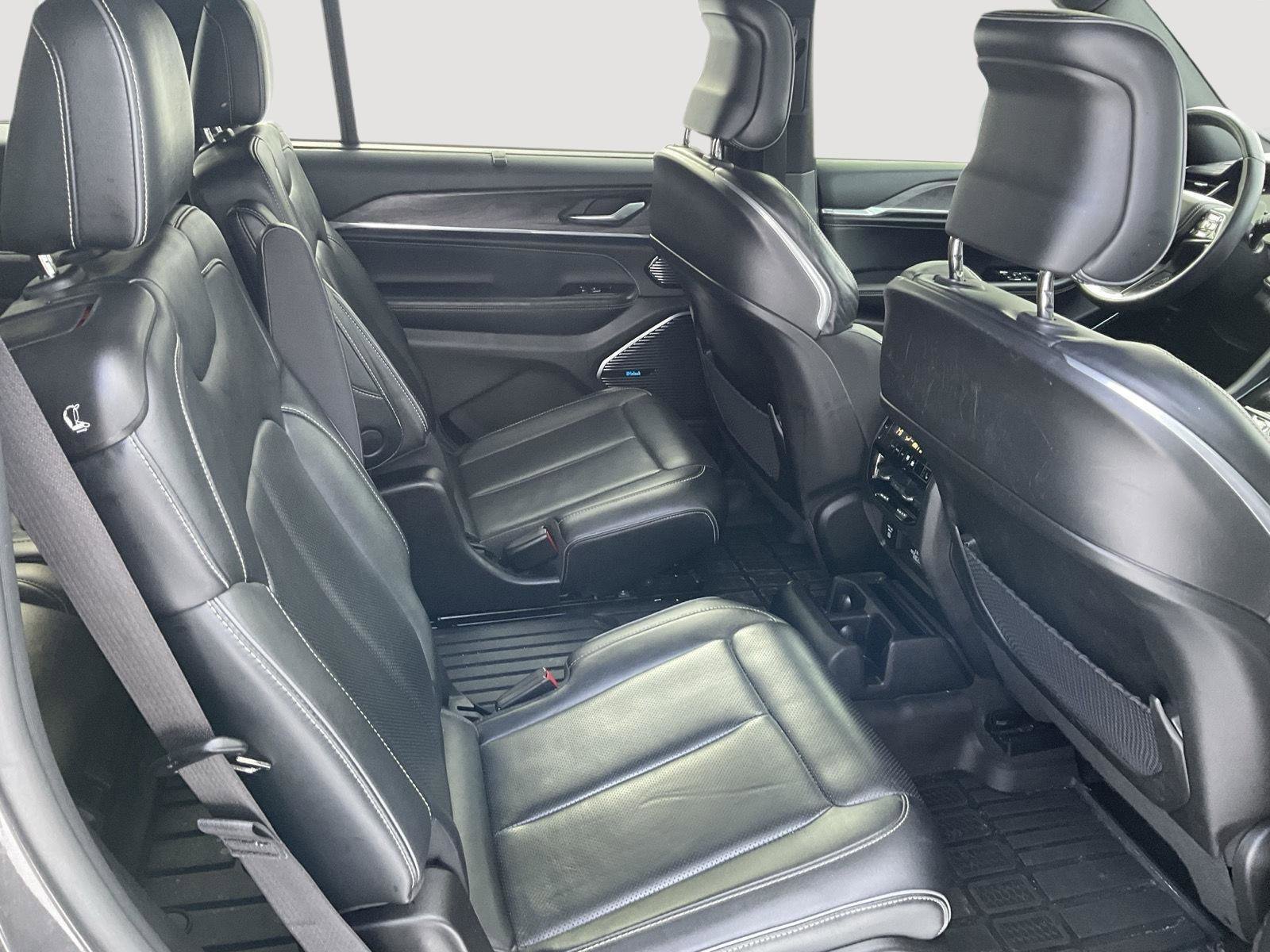 Used 2022 Jeep Grand Cherokee L Overland w/ Luxury Tech Group IV image 23