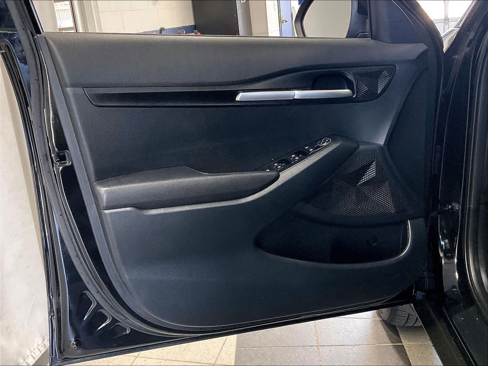Used 2023 Kia Seltos LX AWD/4WD image 9