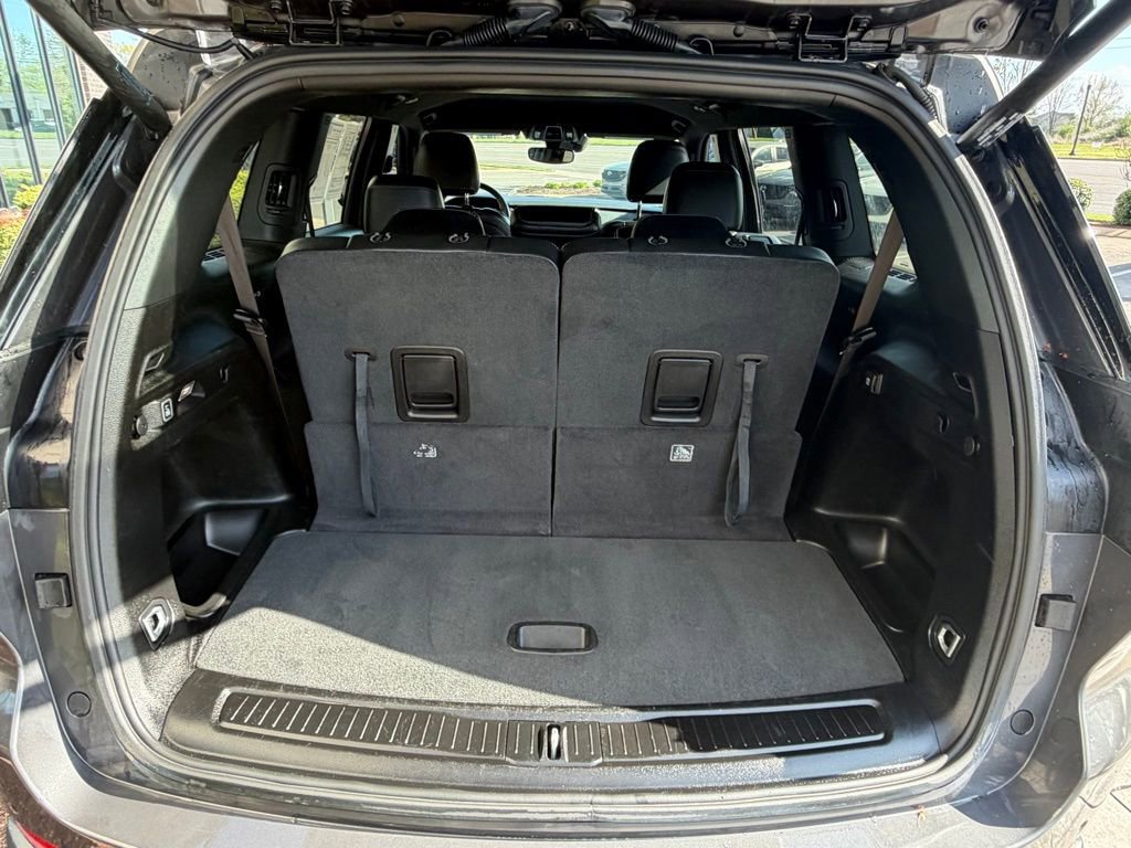 Used 2023 Jeep Grand Cherokee L Laredo image 28