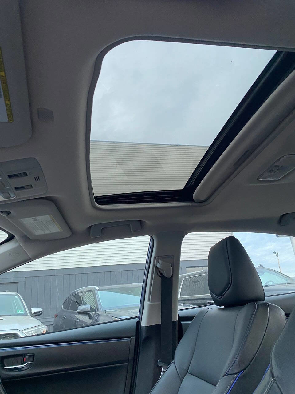 Used 2019 Toyota Corolla XSE image 37