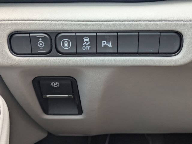 Certified 2023 Acura MDX SH-AWD w/ Technology Package image 32