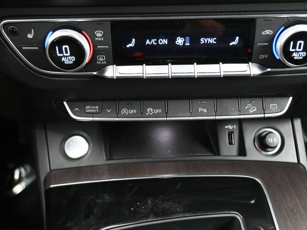 Used 2023 Audi Q5 2.0T Premium w/ Convenience Package AWD/4WD image 20