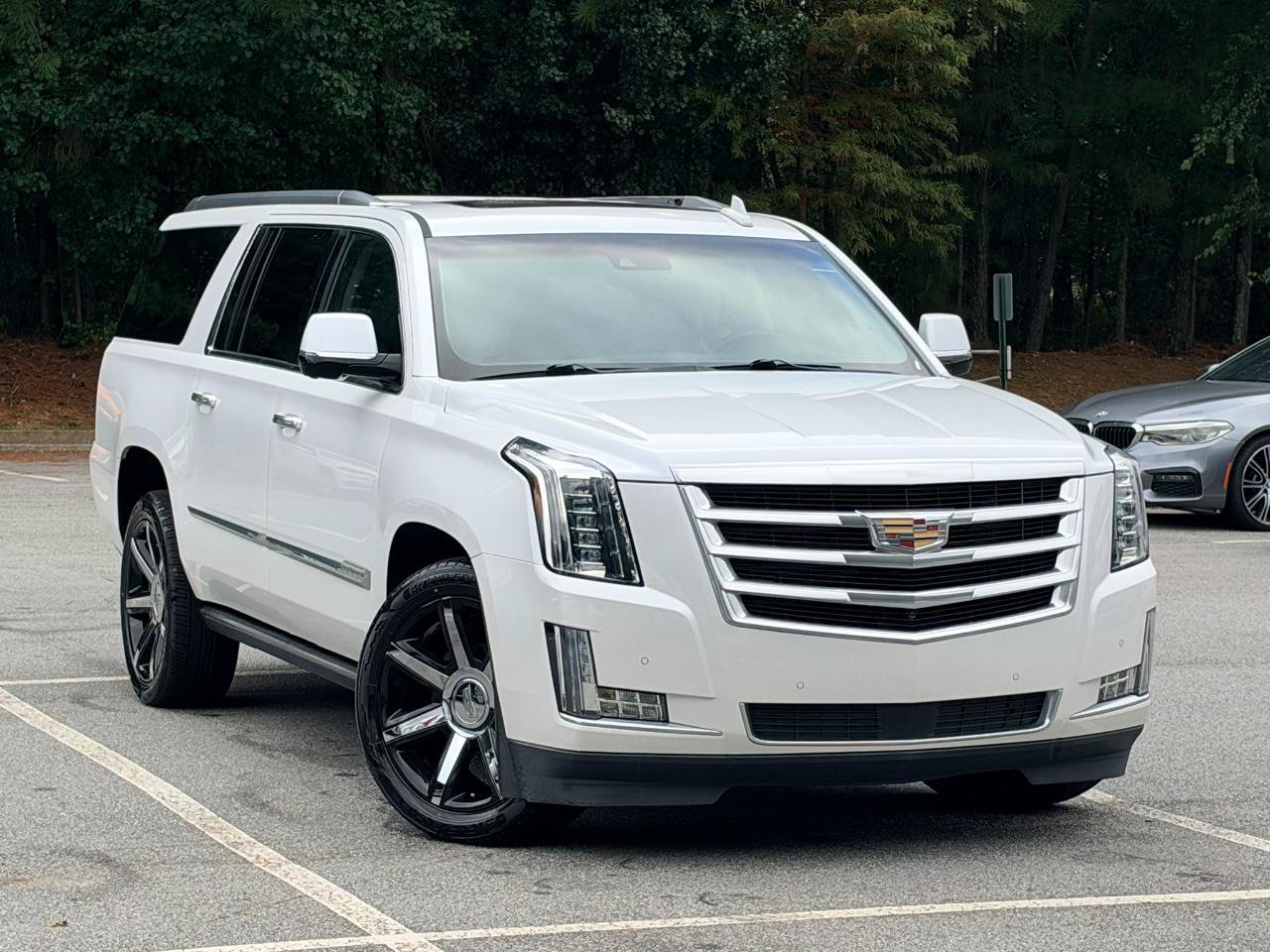 Used 2016 Cadillac Escalade ESV Premium RWD image 5