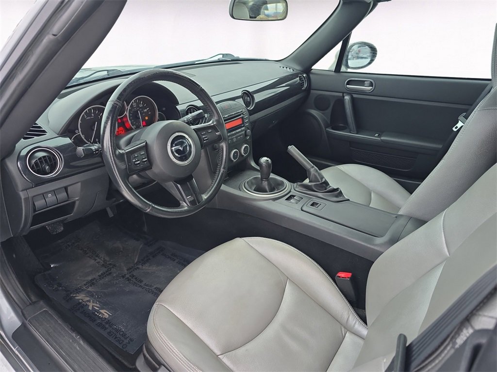 Used 2013 MAZDA MX-5 Miata Sport image 9