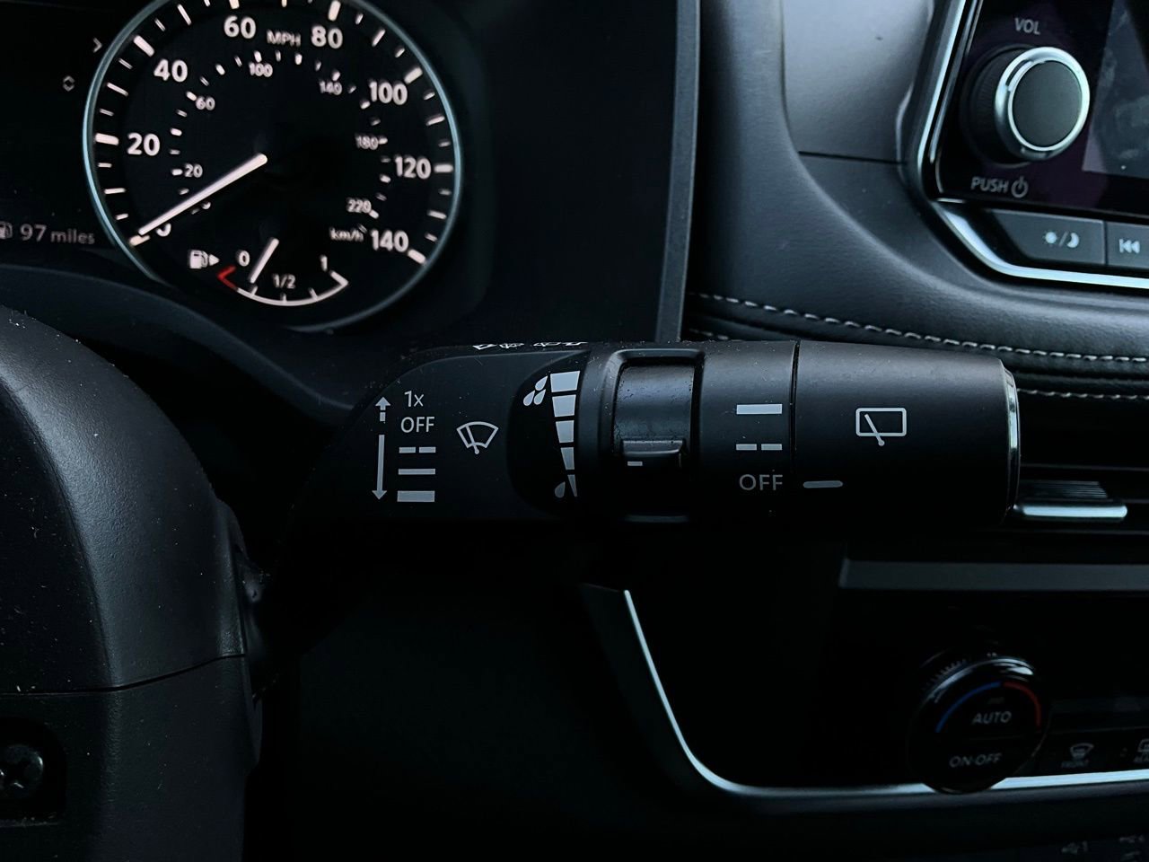 Used 2025 Nissan Rogue SV image 36