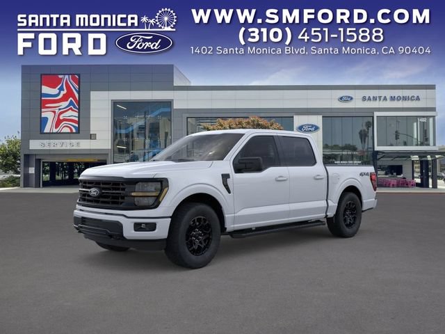 New 2026 Ford F150 XLT w/ XLT Black Appearance Package